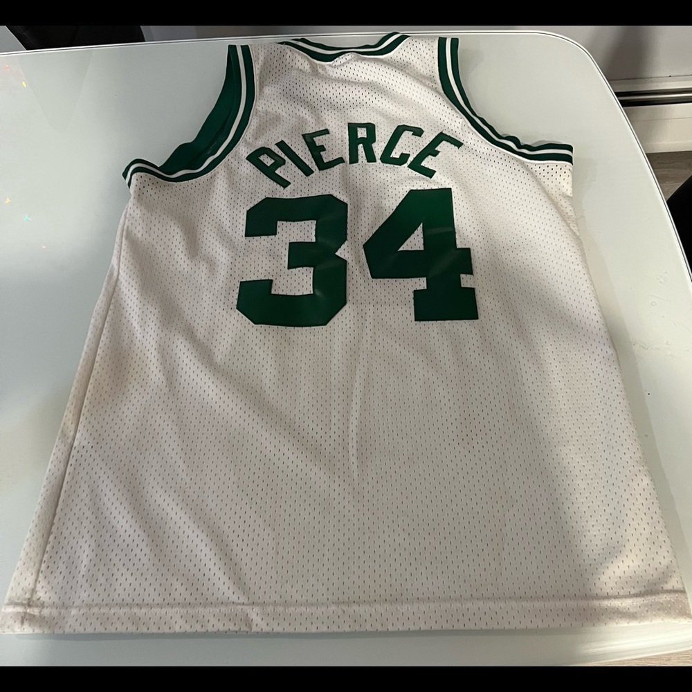 Throwback Boston Celtics Paul pierce jersey. Nike. Size mens medium